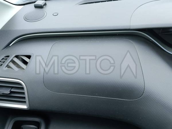 Mitsubishi Delica 2017, фото 14