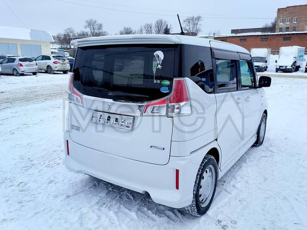 Mitsubishi Delica 2017, фото 6