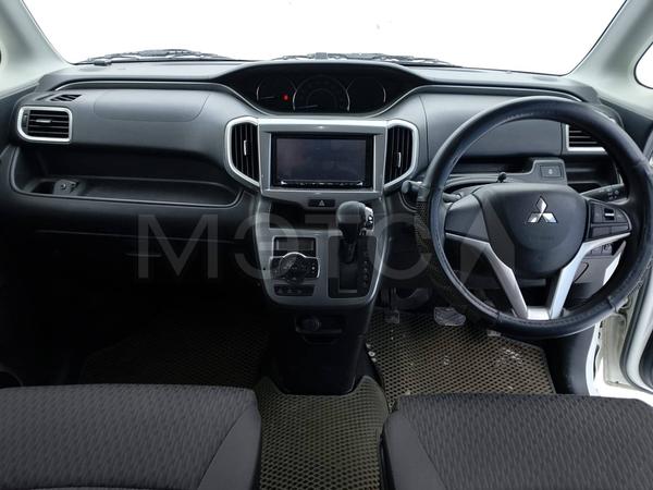 Mitsubishi Delica 2017, фото 15