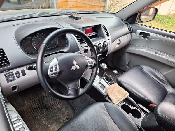 Mitsubishi Pajero Sport 2011, фото 4