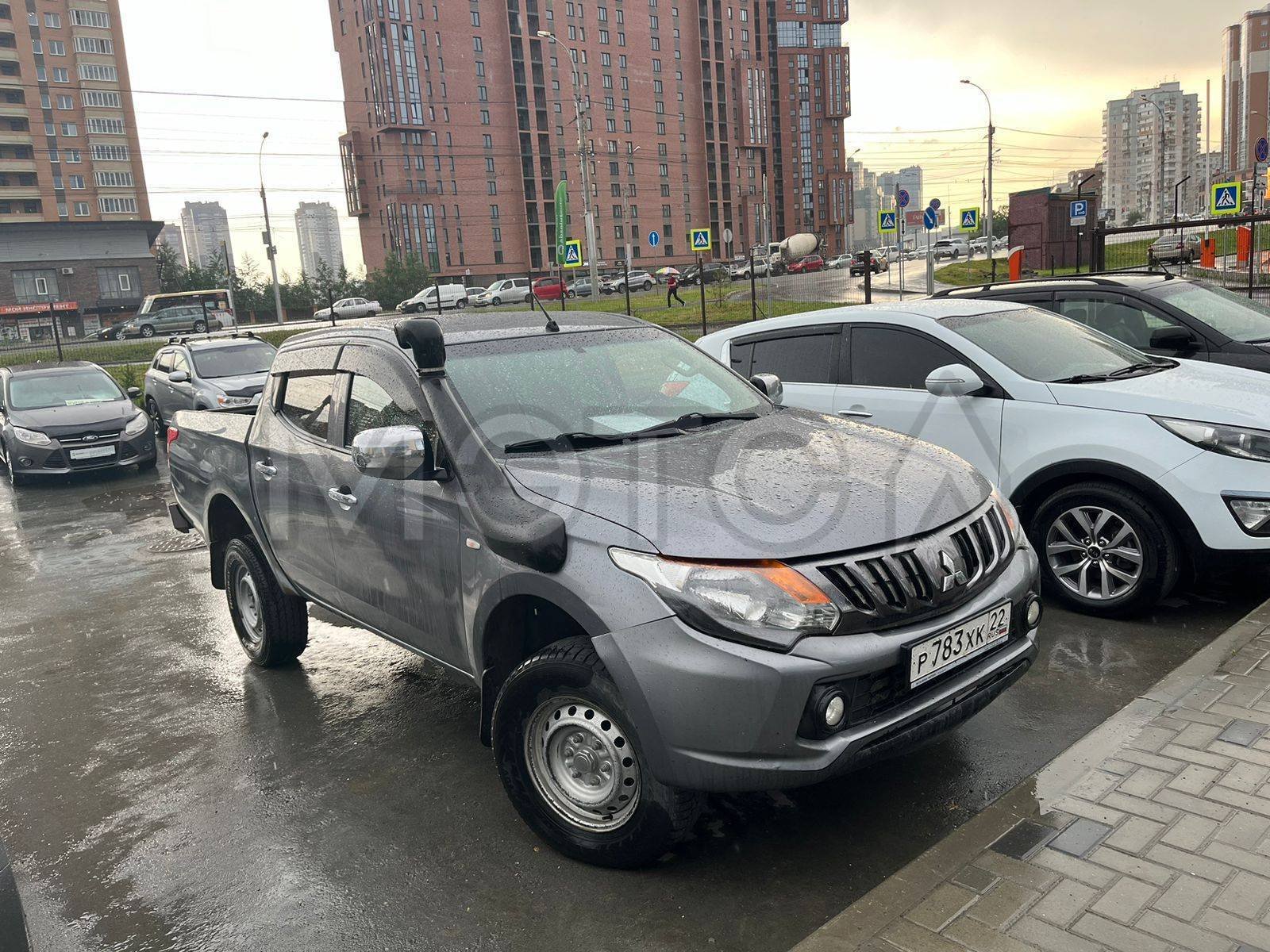 Mitsubishi L200