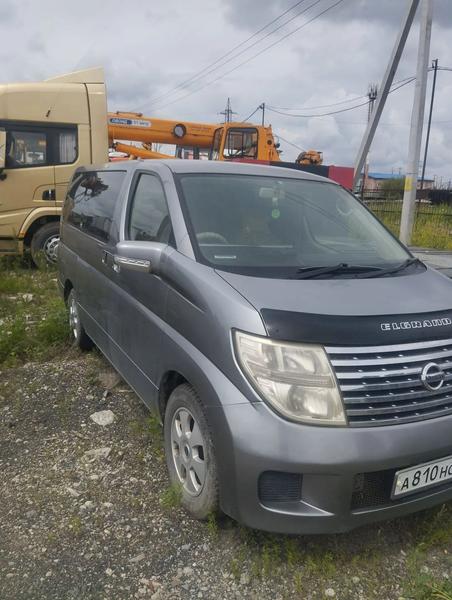 Nissan Elgrand 2005, фото 2