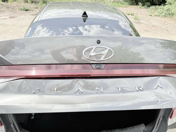 Hyundai Elantra 2023, фото 13