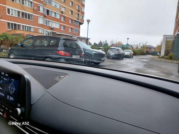 Hyundai Elantra 2023, фото 2