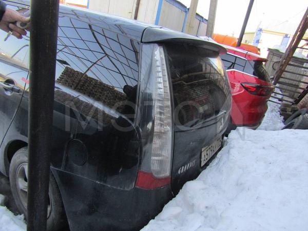 Mitsubishi Grandis 2003, фото 4