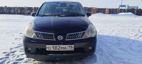 Nissan Tiida 2004, фото 6