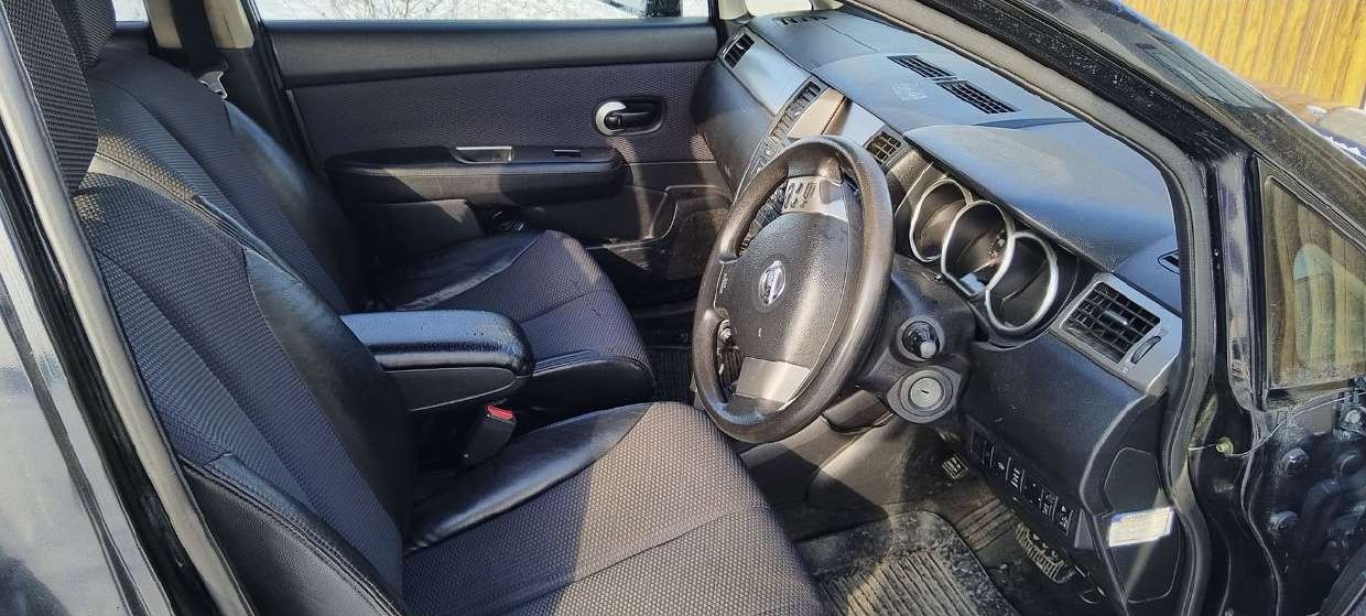 Nissan Tiida