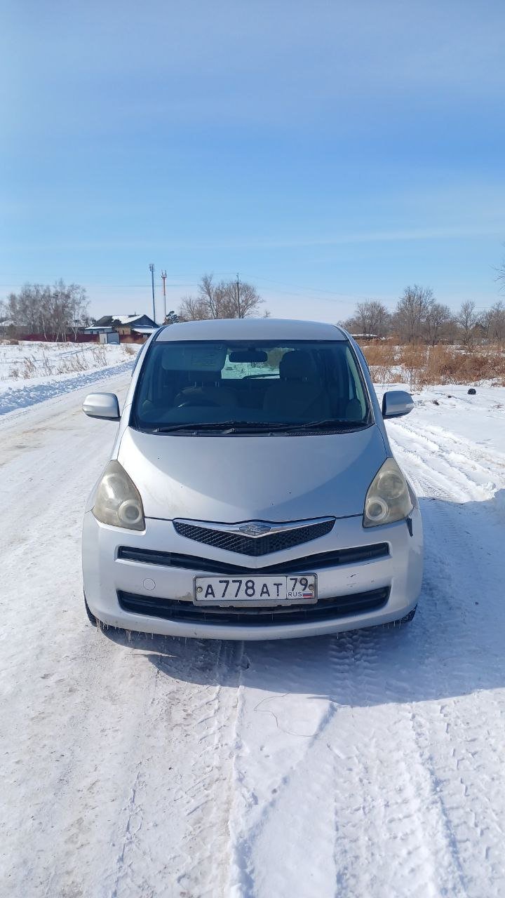 Toyota Ractis
