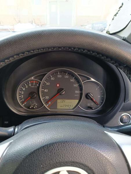 Toyota Ractis 2011, фото 9