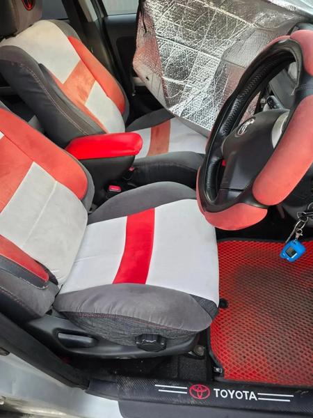 Toyota Ist 2003, фото 2