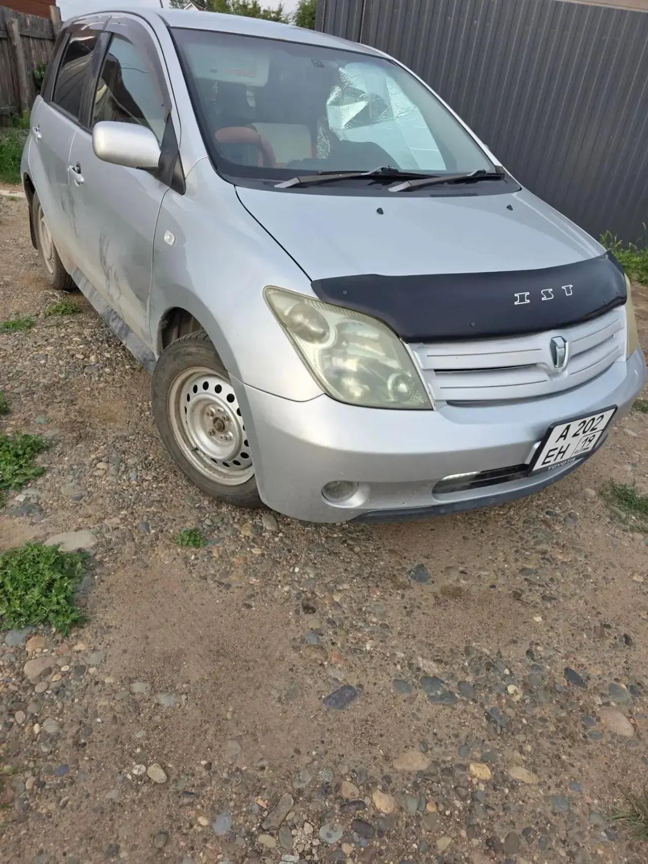 Toyota Ist