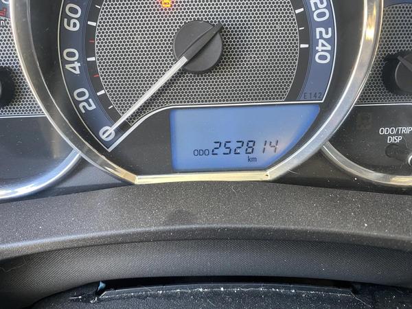 Toyota Corolla 2013, фото 3