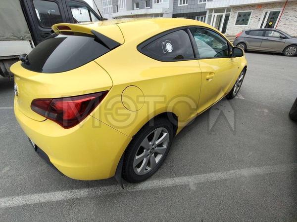 Opel Astra 2012, фото 2
