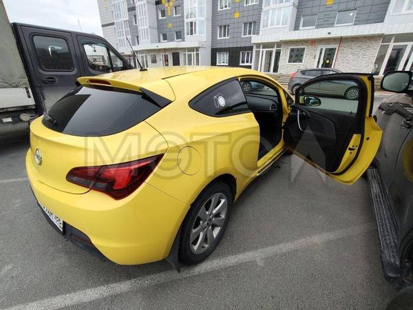 Opel Astra 2012, фото 5