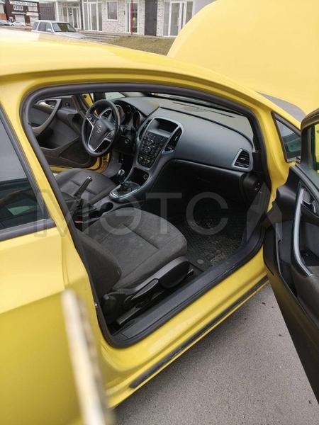 Opel Astra 2012, фото 7