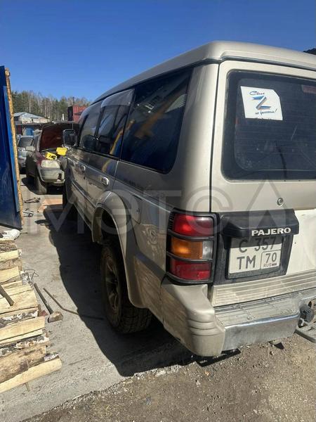 Mitsubishi Pajero 1994, фото 3