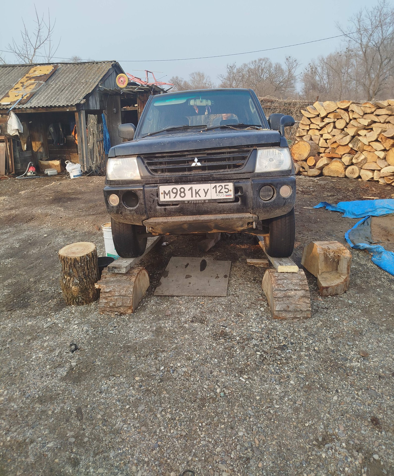Mitsubishi Не указана