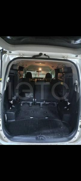 Toyota Voxy 2011, фото 10