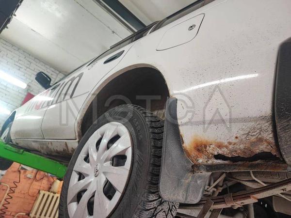 Toyota Corolla 2000, фото 5