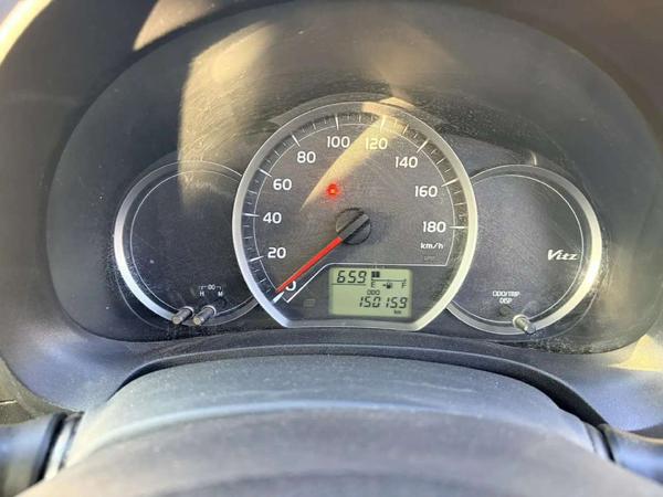 Toyota Vitz 2013, фото 9