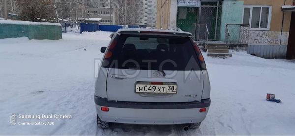 Toyota Raum 1999, фото 4