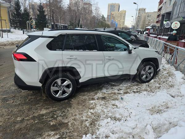Toyota RAV4, фото 3