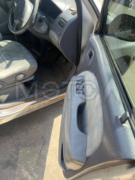 Toyota Raum 1998, фото 6
