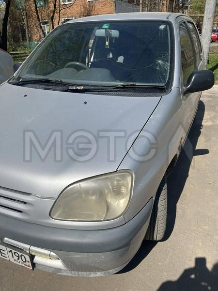 Toyota Raum 1998, фото 2