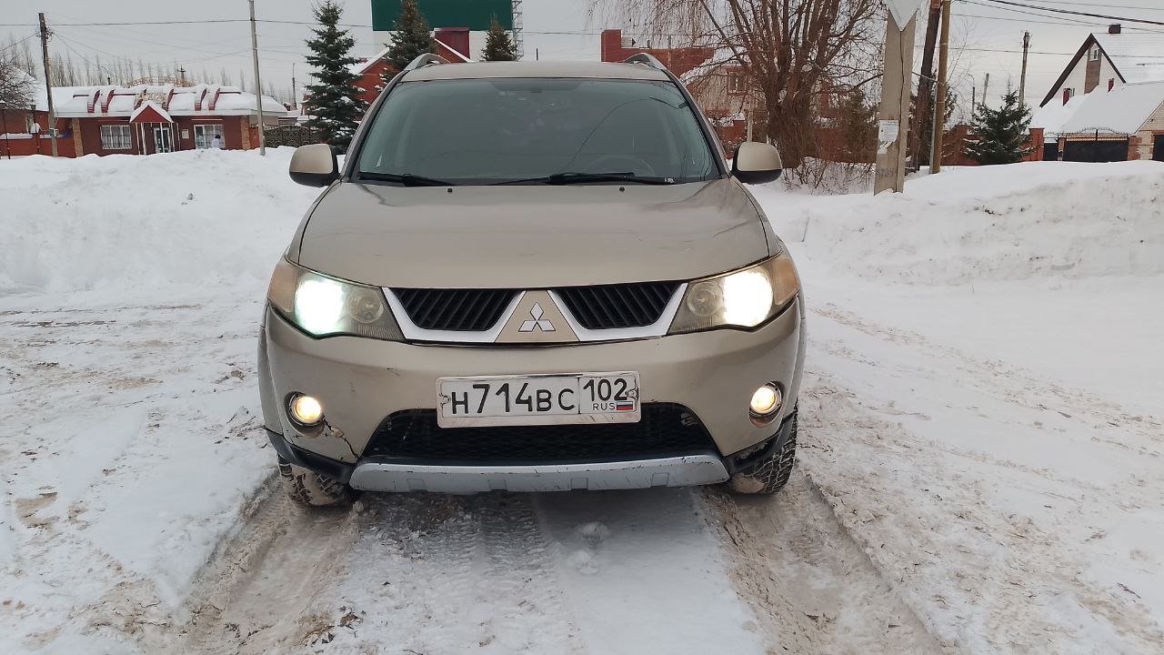 Mitsubishi Outlander