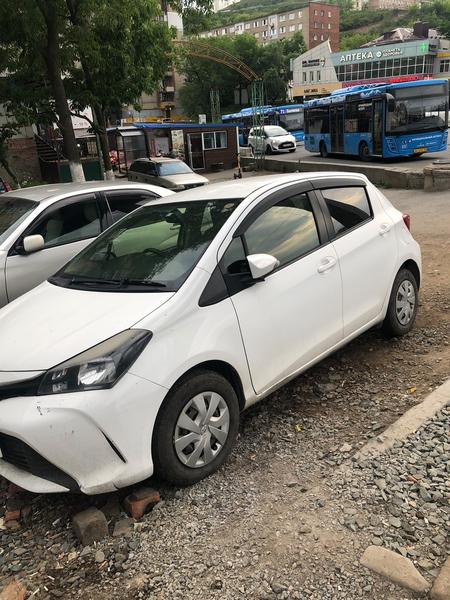 Toyota Vitz 2014, фото 3