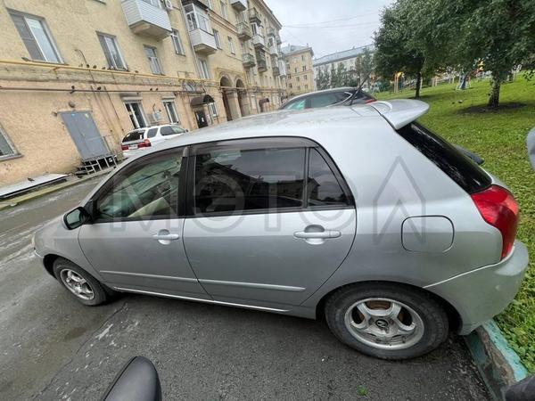 Toyota Corolla 2001, фото 3