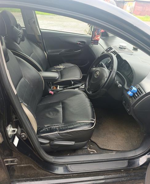 Toyota Corolla 2010, фото 3