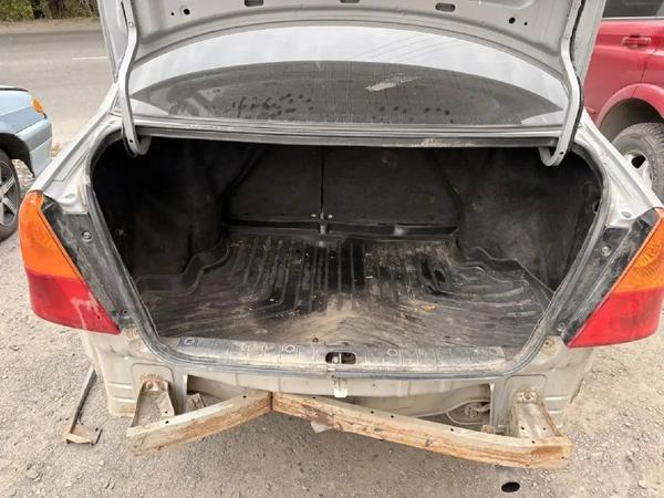 Suzuki Aerio 2005, фото 2