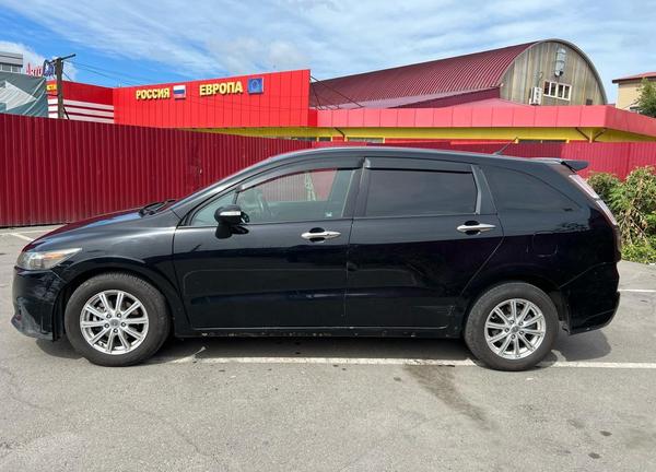 Honda Stream 2010, фото 2