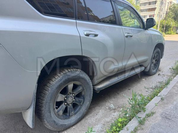 Toyota Land Cruiser Prado 2013, фото 3