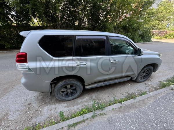 Toyota Land Cruiser Prado 2013, фото 4