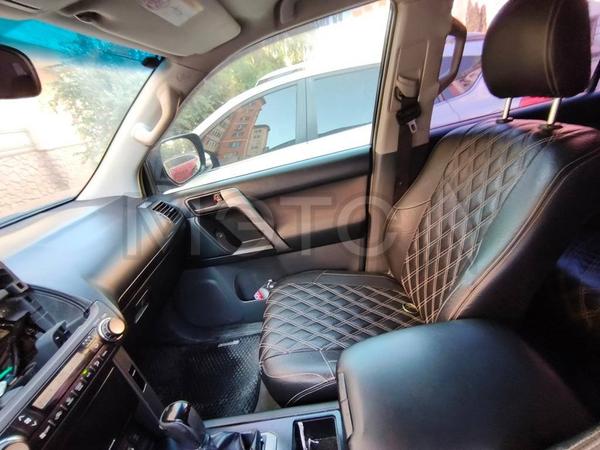 Toyota Land Cruiser Prado 2013, фото 8
