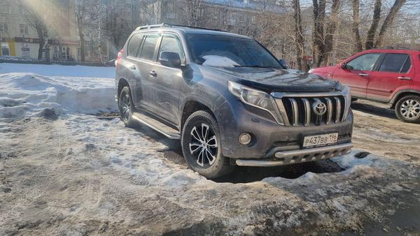 Toyota Land Cruiser Prado 2014, фото 3