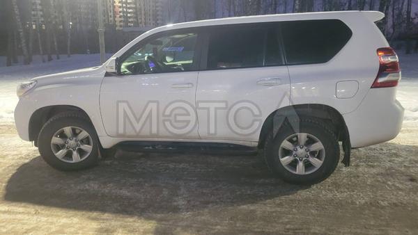 Toyota Land Cruiser Prado 2014, фото 3
