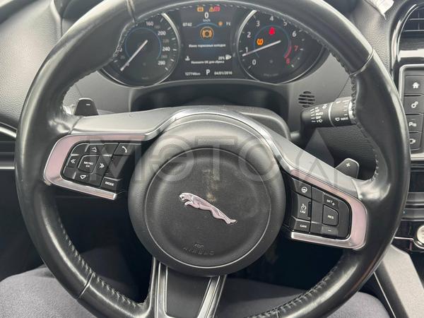 Jaguar F-Pace 2018, фото 11