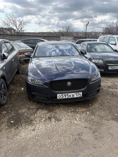 Jaguar XE 2017, фото 3
