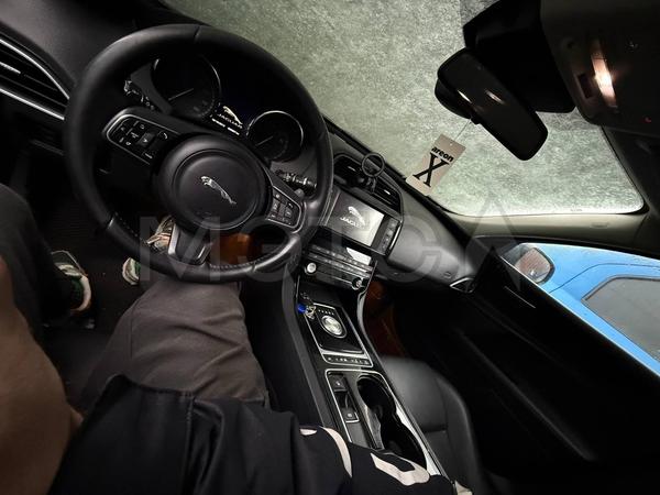 Jaguar XE 2015, фото 2