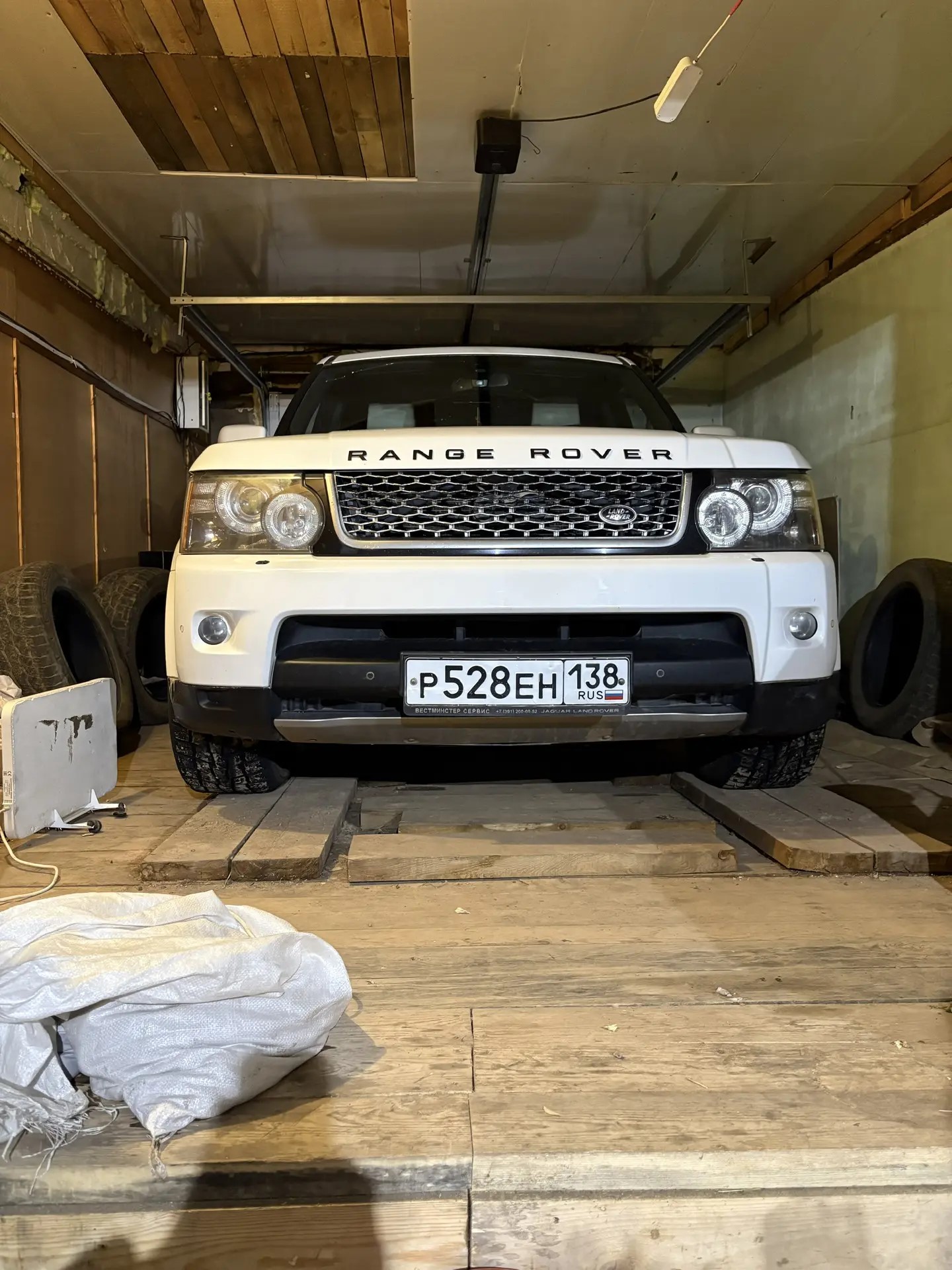 Land Rover Не указана