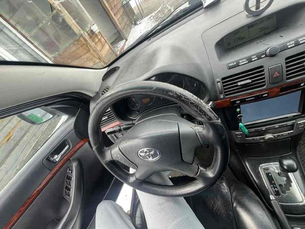 Toyota Avensis 2023, фото 38