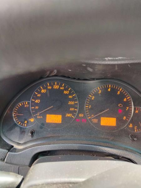 Toyota Avensis 2003, фото 5