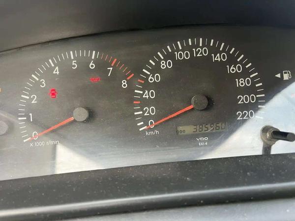 Toyota Corolla 2003, фото 9