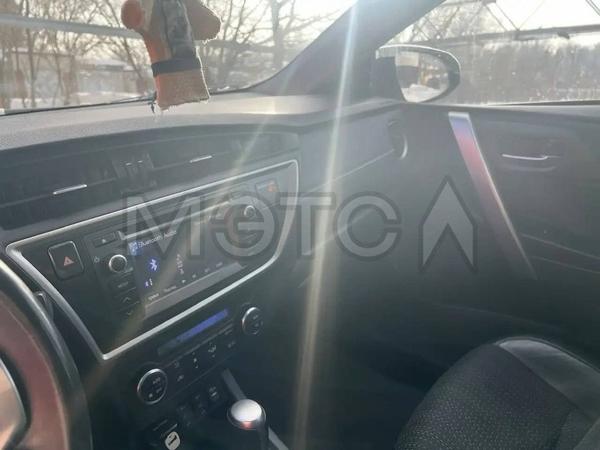 Toyota Auris 2013, фото 6