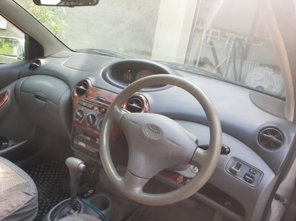 Toyota Vitz 2001, фото 4