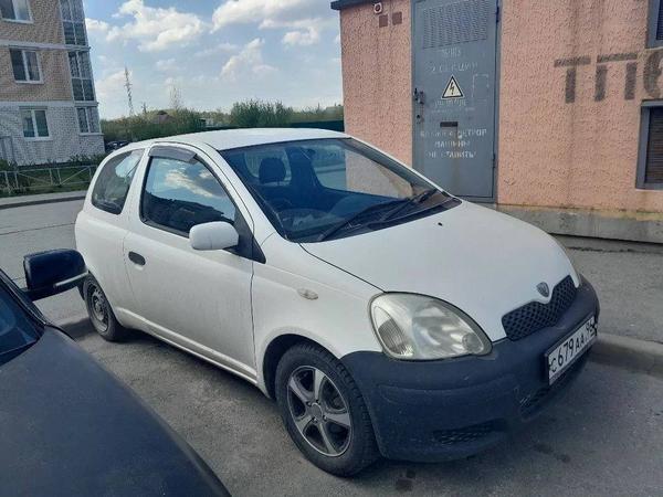 Toyota Vitz 2003, фото 2