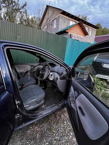 Toyota Vitz 2001, фото 8